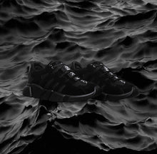 Laden Sie das Bild in den Galerie-Viewer, Sasre Low - Triple Black