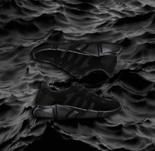 Afbeelding in Gallery-weergave laden, Sasre Low - Triple Black
